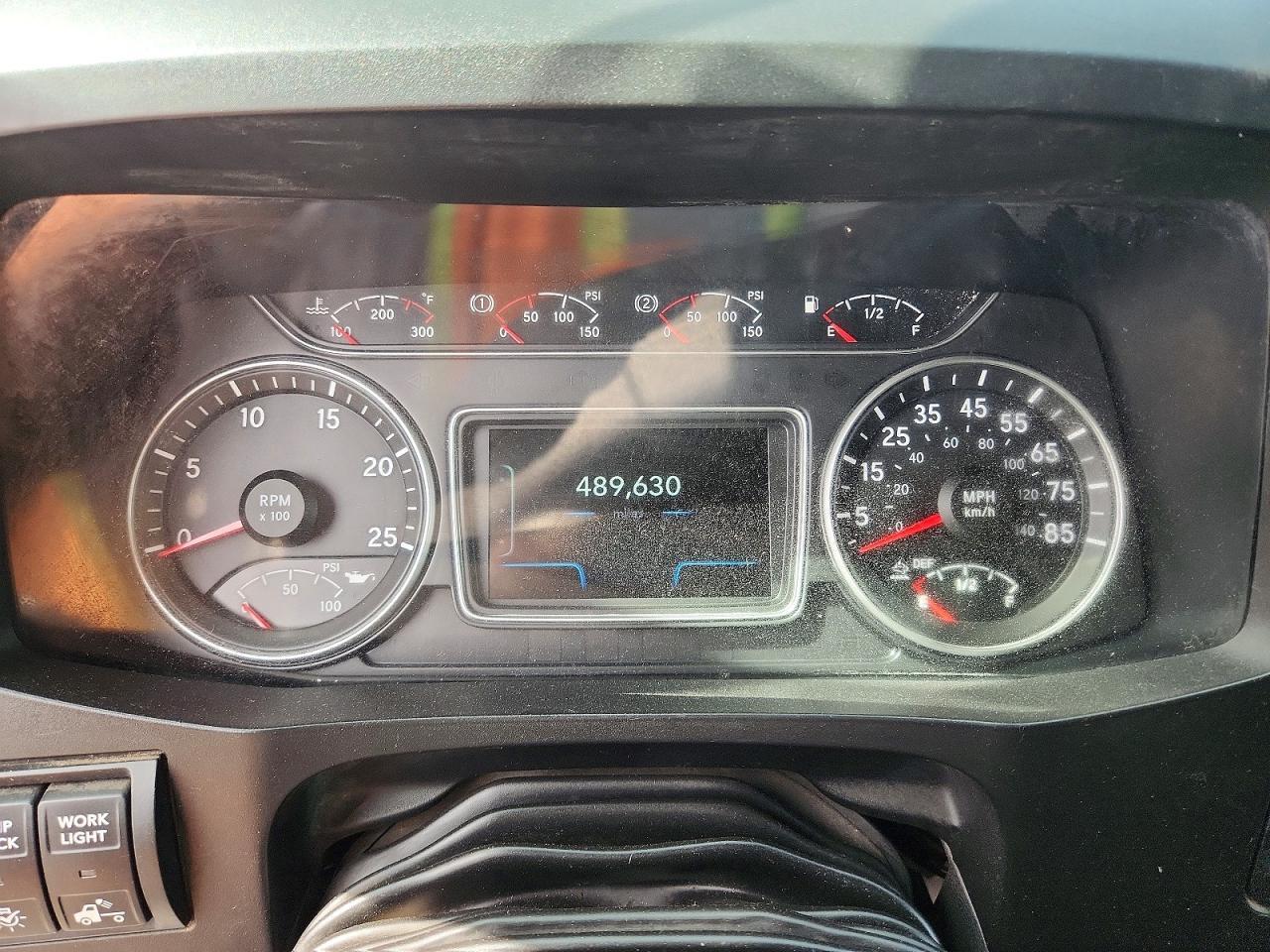 2019 INTERNATIONAL LT