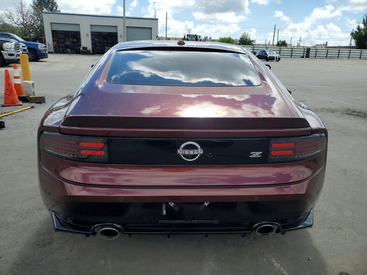 2024 NISSAN 350Z