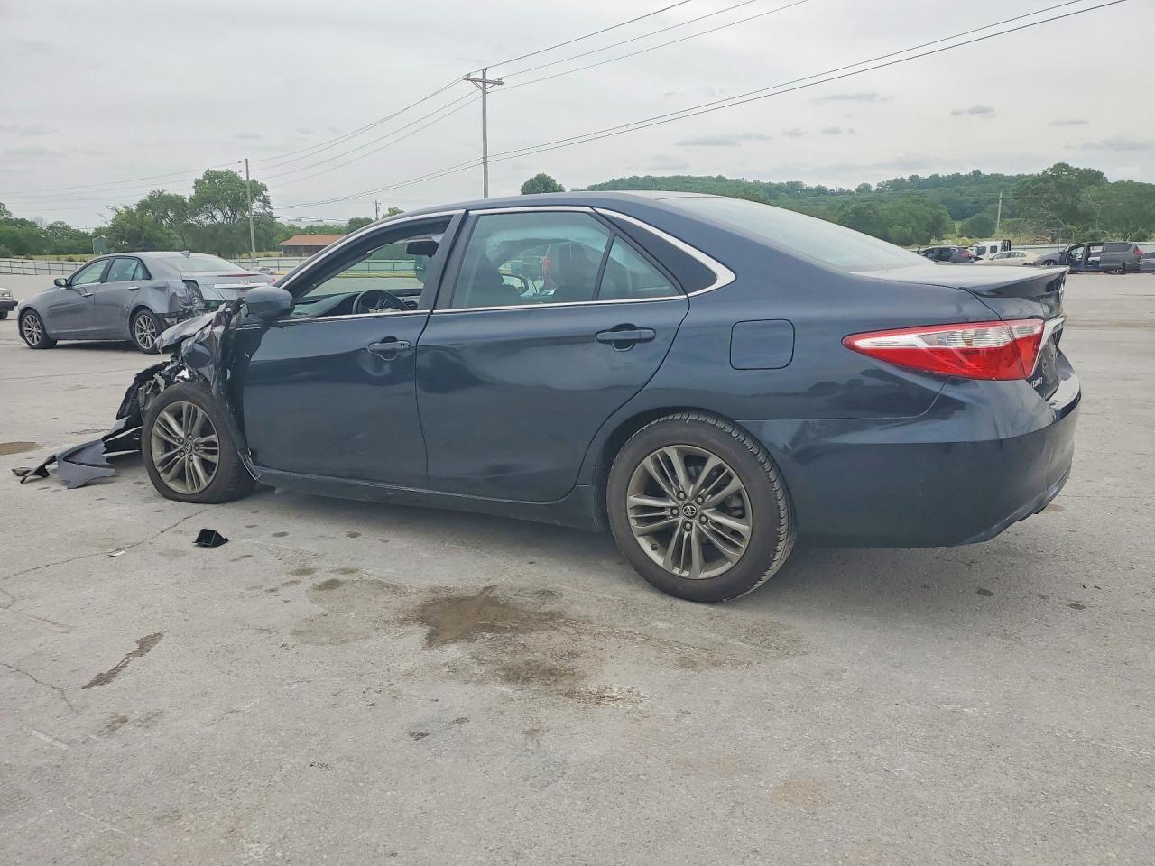 2016 TOYOTA CAMRY
