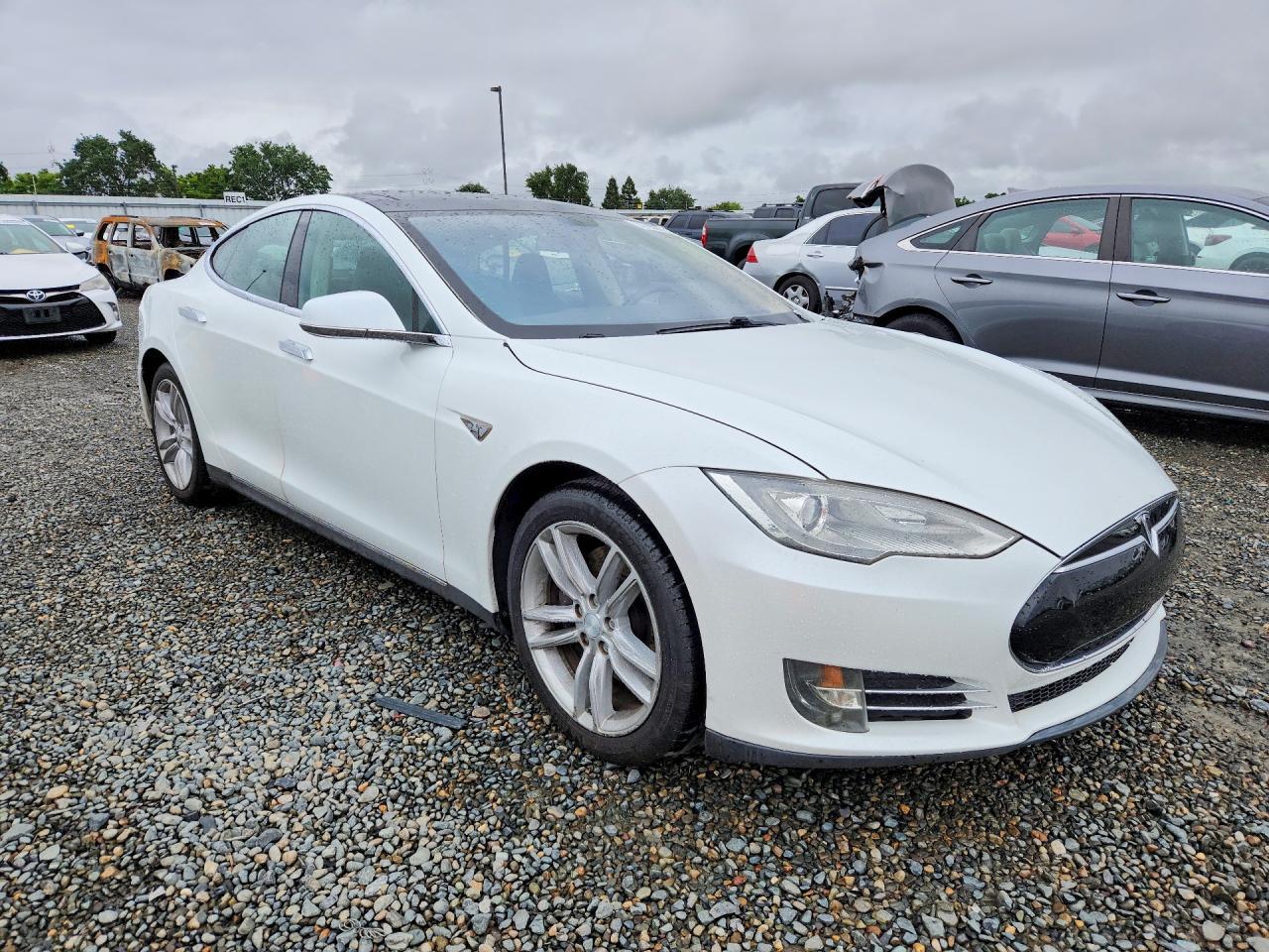 2013 TESLA MODEL S