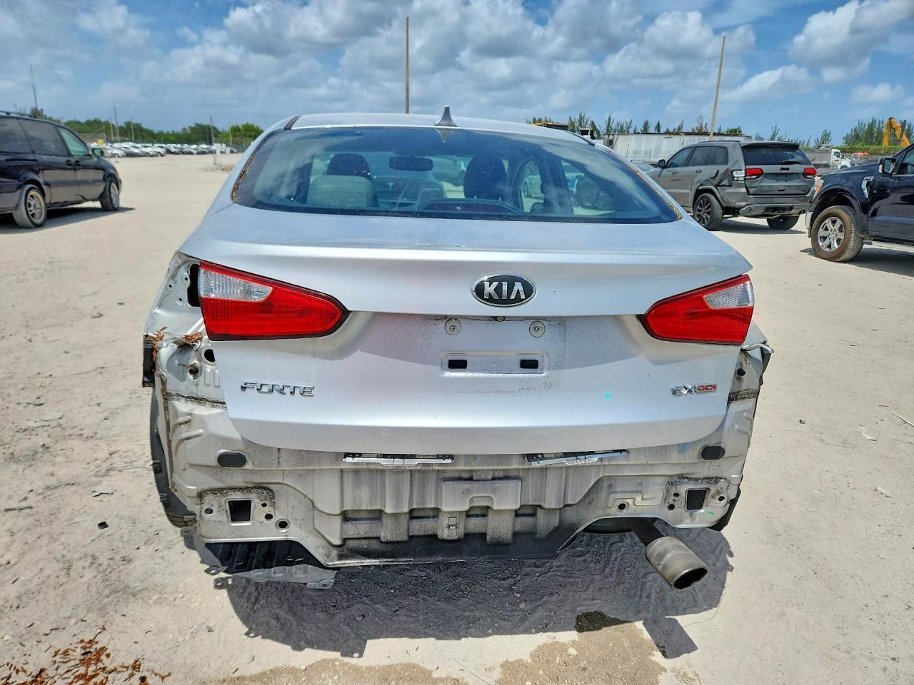 2015 KIA FORTE