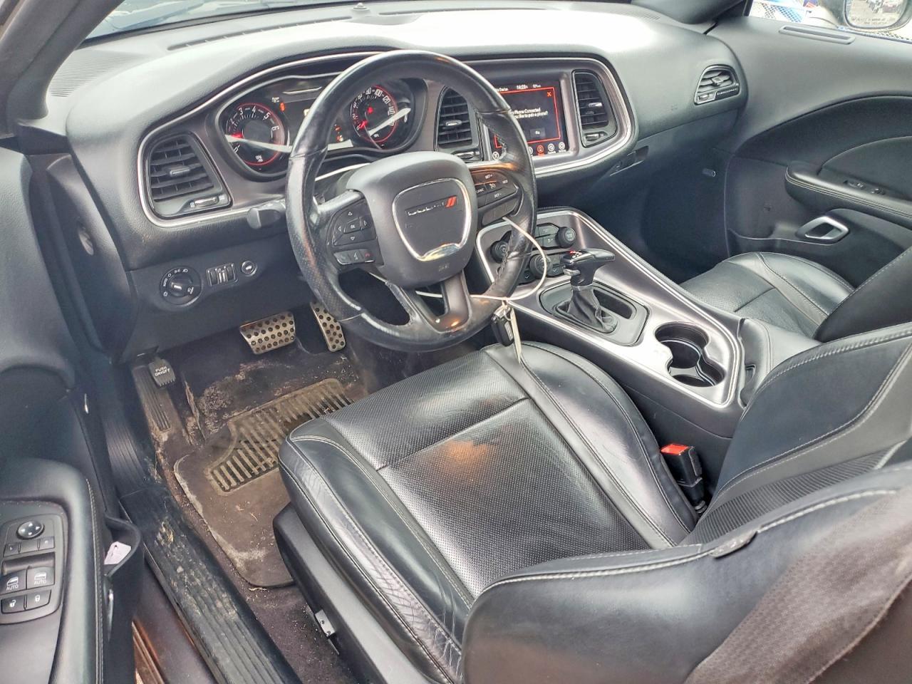 2017 DODGE Challenger