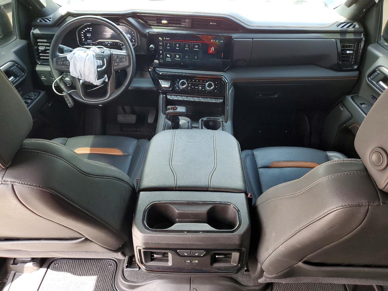 2024 GMC Sierra