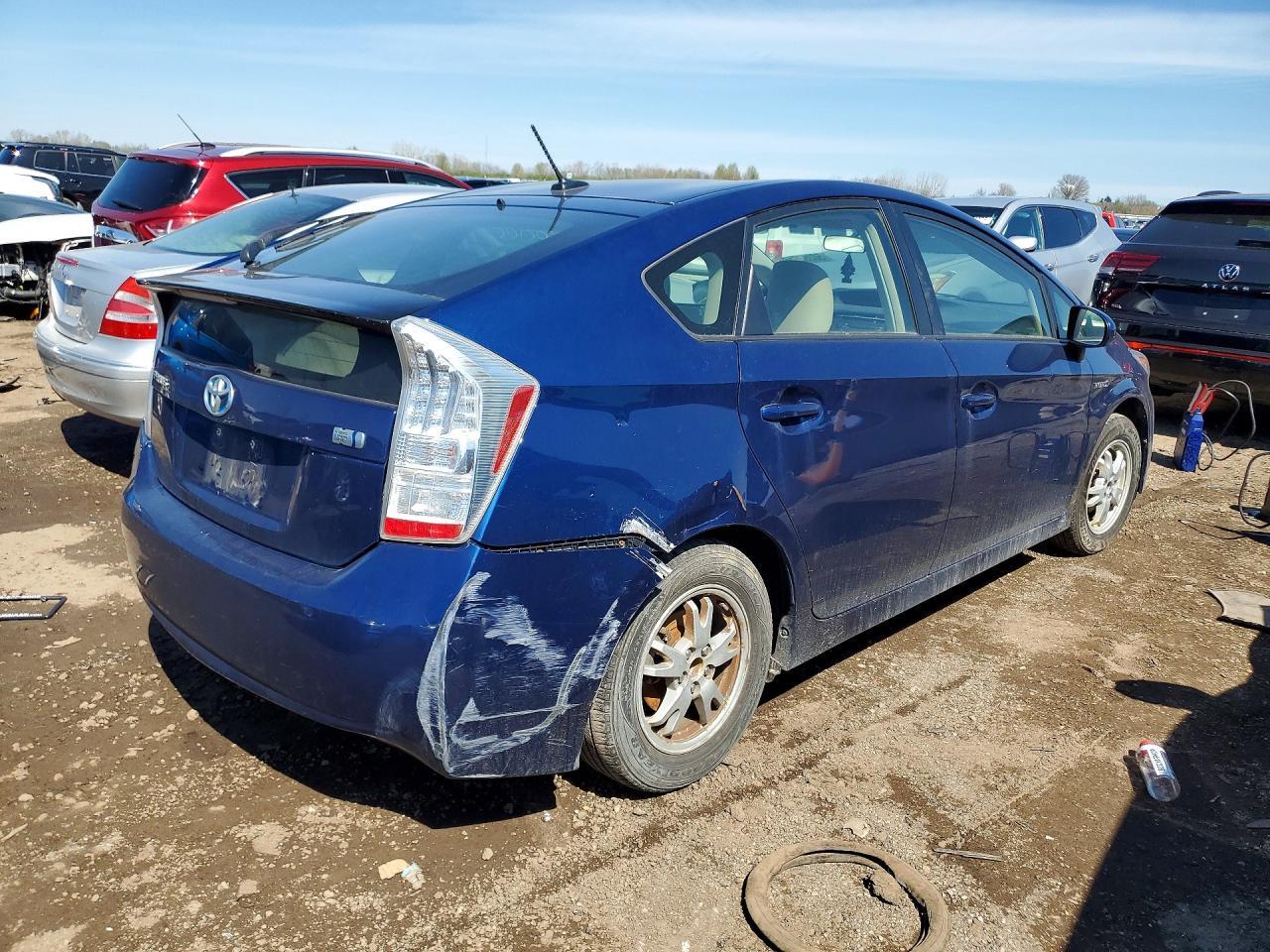 2011 TOYOTA PRIUS