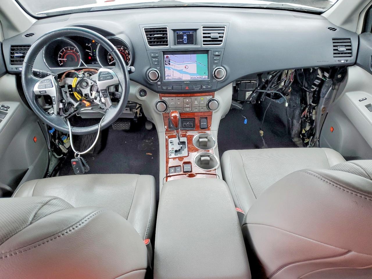 2012 TOYOTA HIGHLANDER