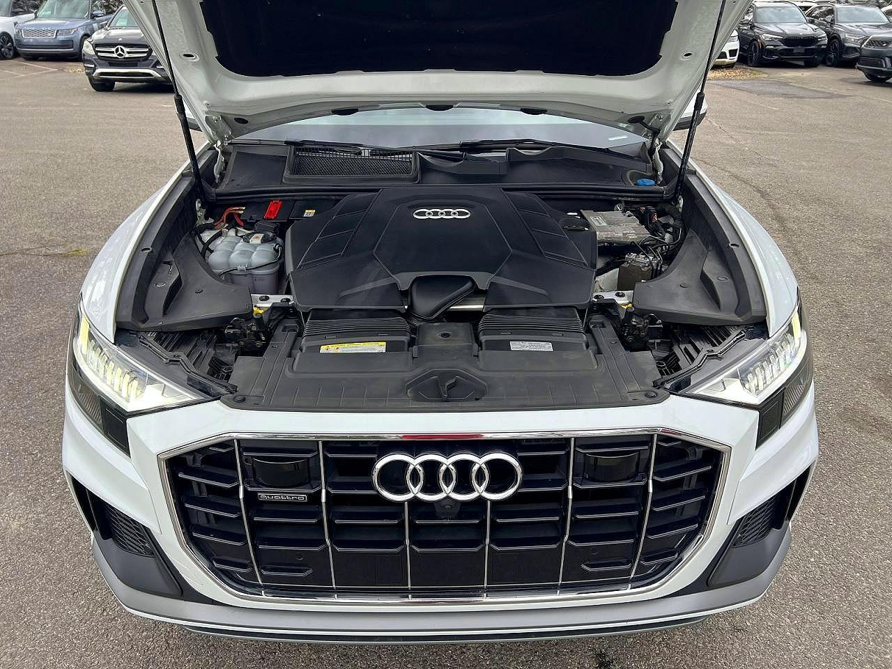 2020 AUDI Q8