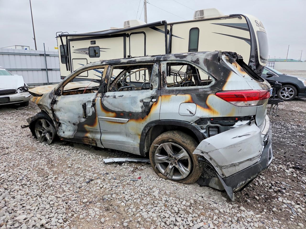 2019 TOYOTA HIGHLANDER