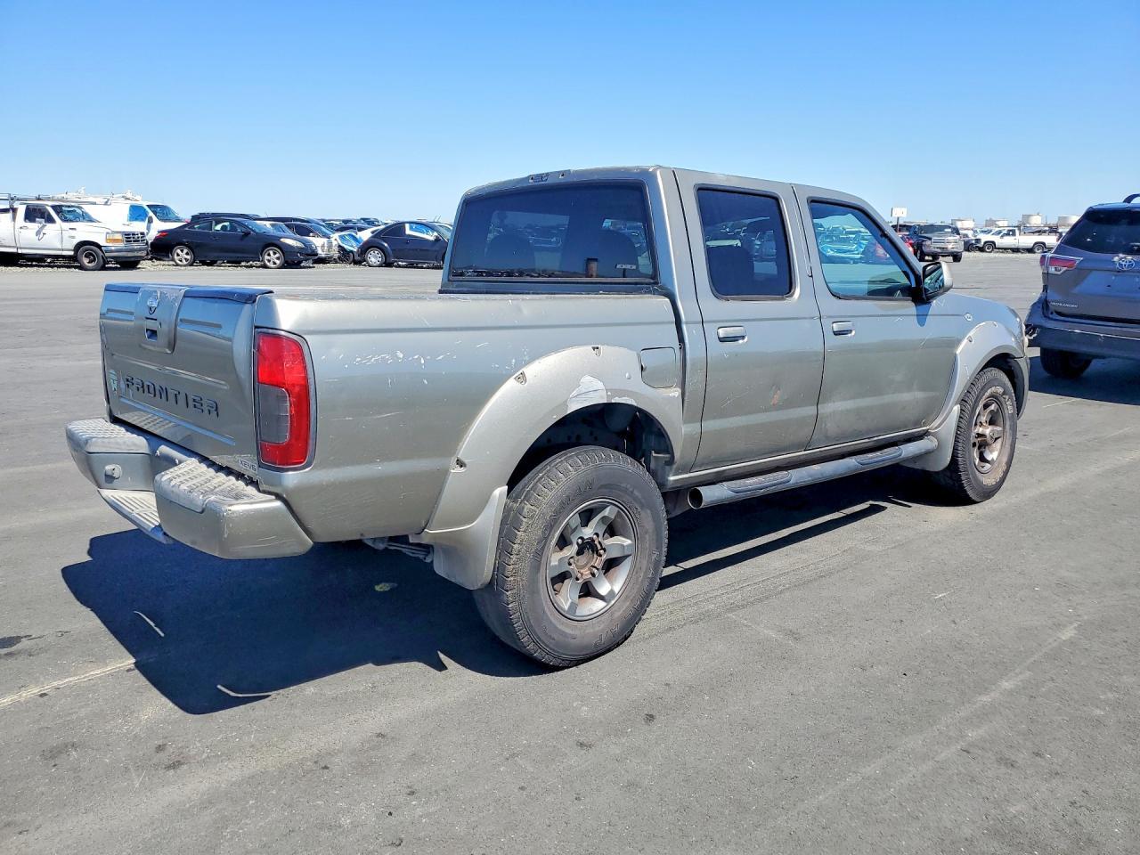 2001 NISSAN Frontier