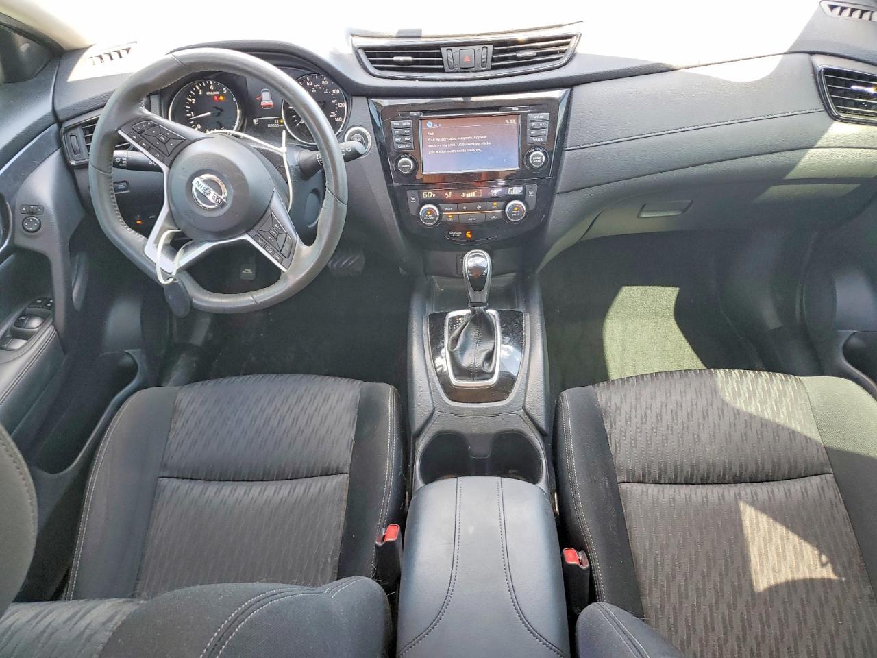 2017 NISSAN ROGUE