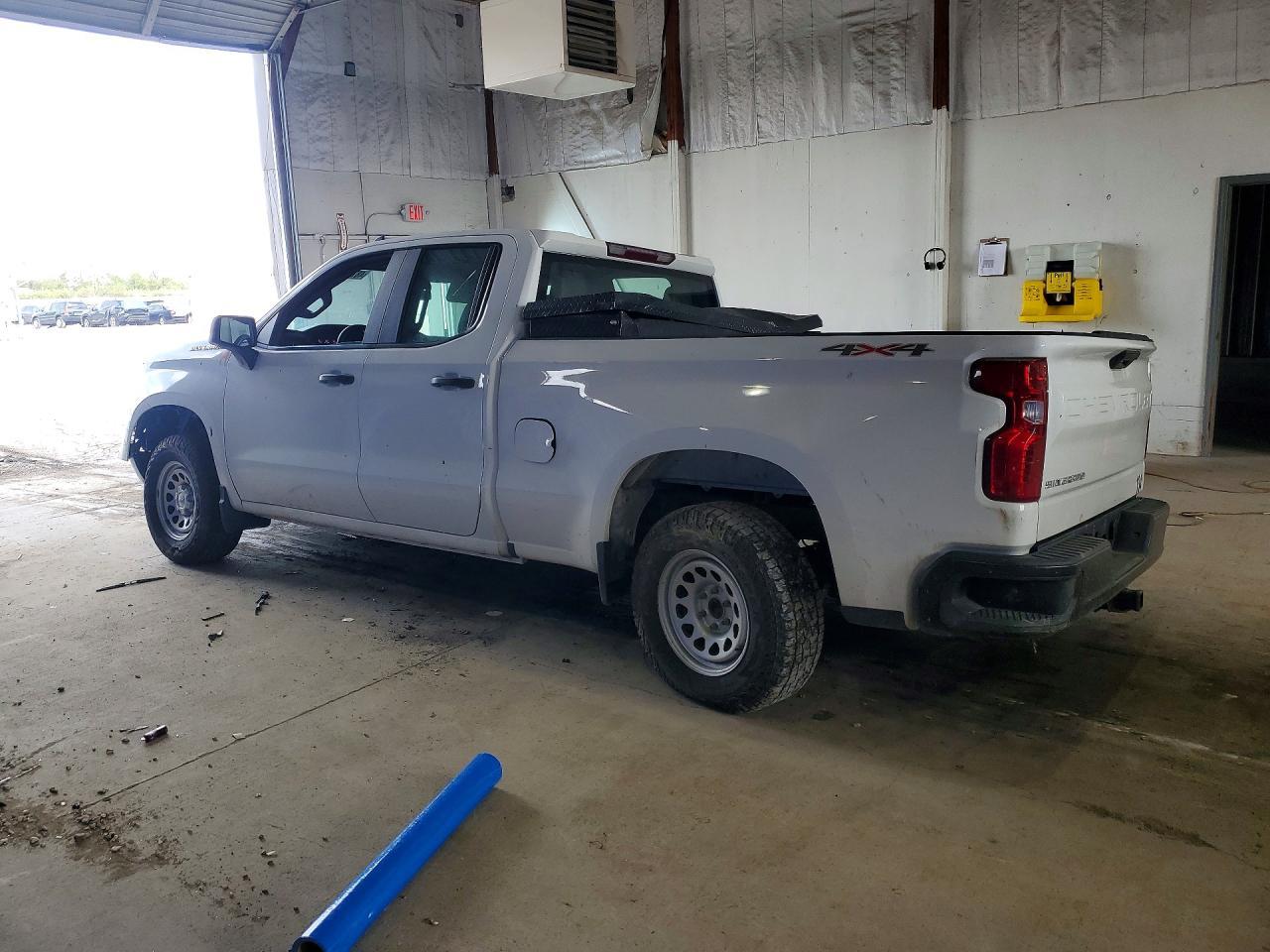 2023 CHEVROLET Silverado