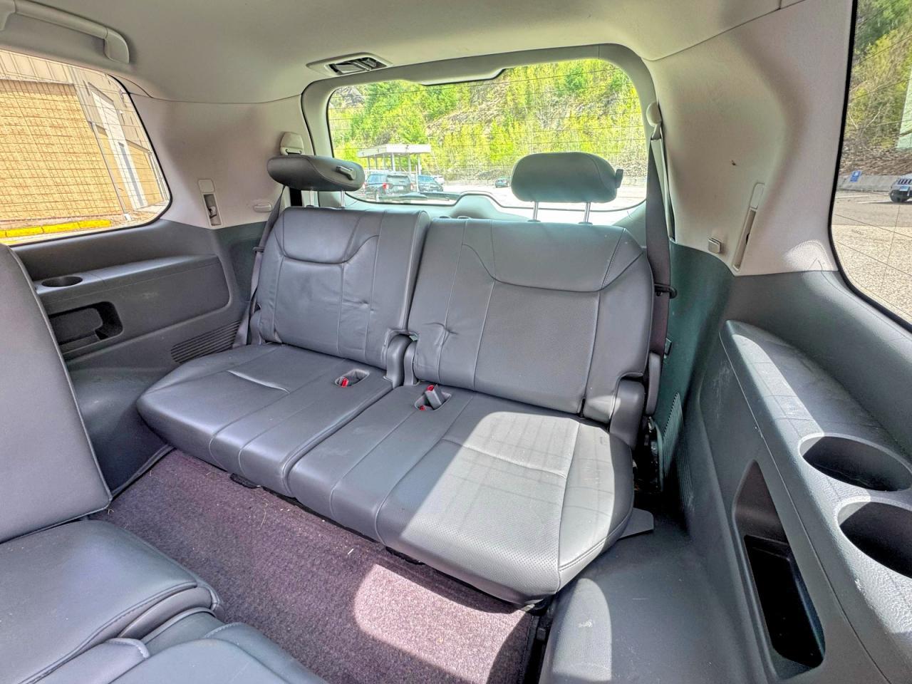 2009 LEXUS LX 570