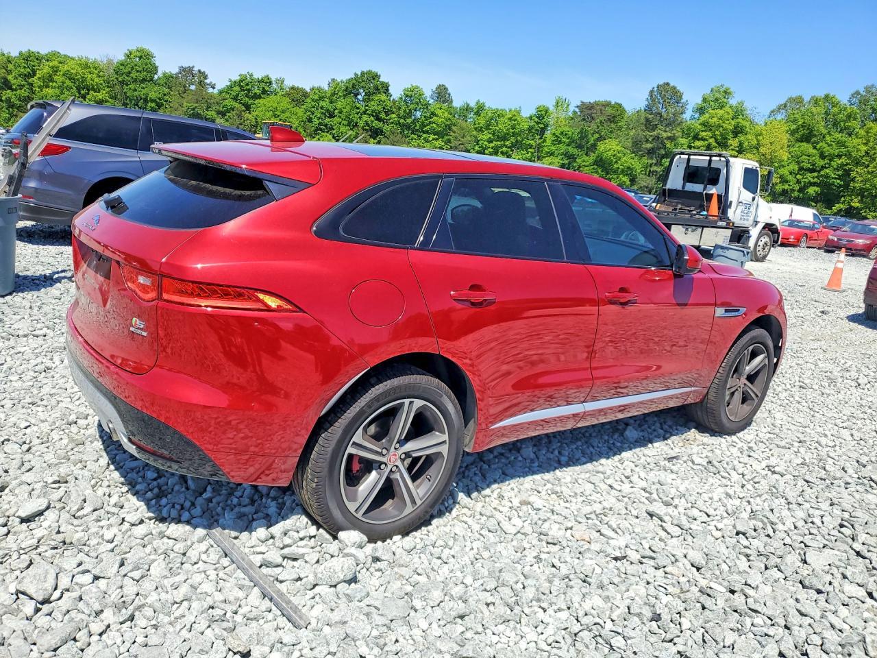 2019 JAGUAR F-Pace