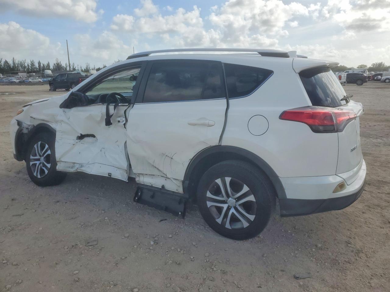 2016 TOYOTA RAV4