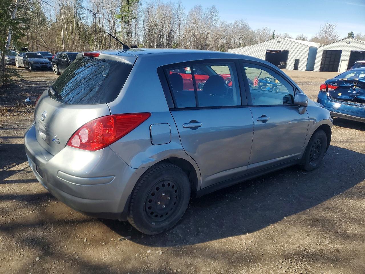 2012 NISSAN VERSA