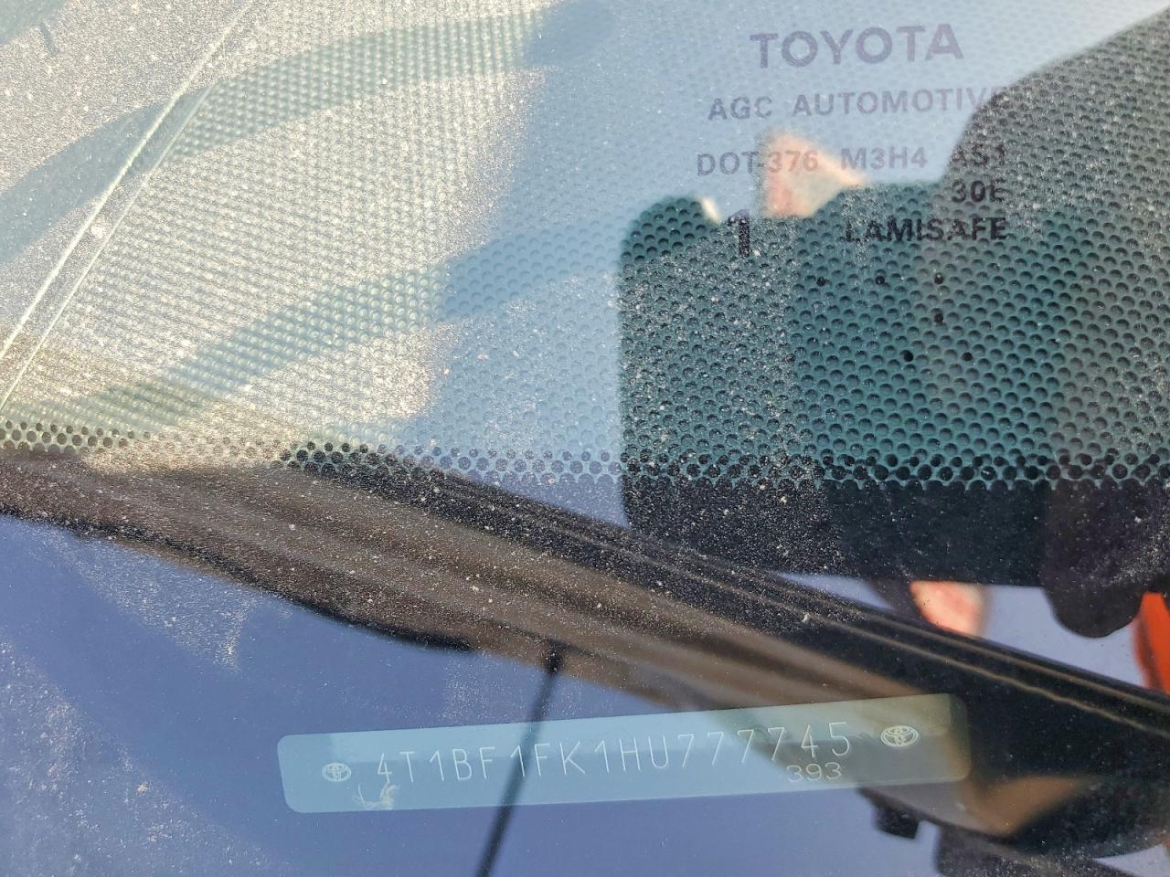 2017 TOYOTA CAMRY