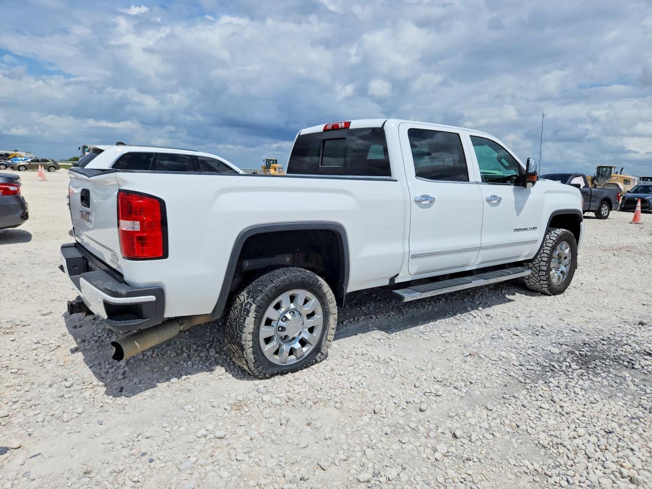 2017 GMC Sierra2500