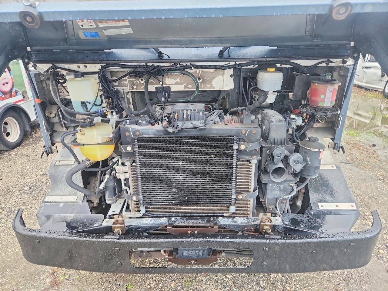 2021 FORD F59