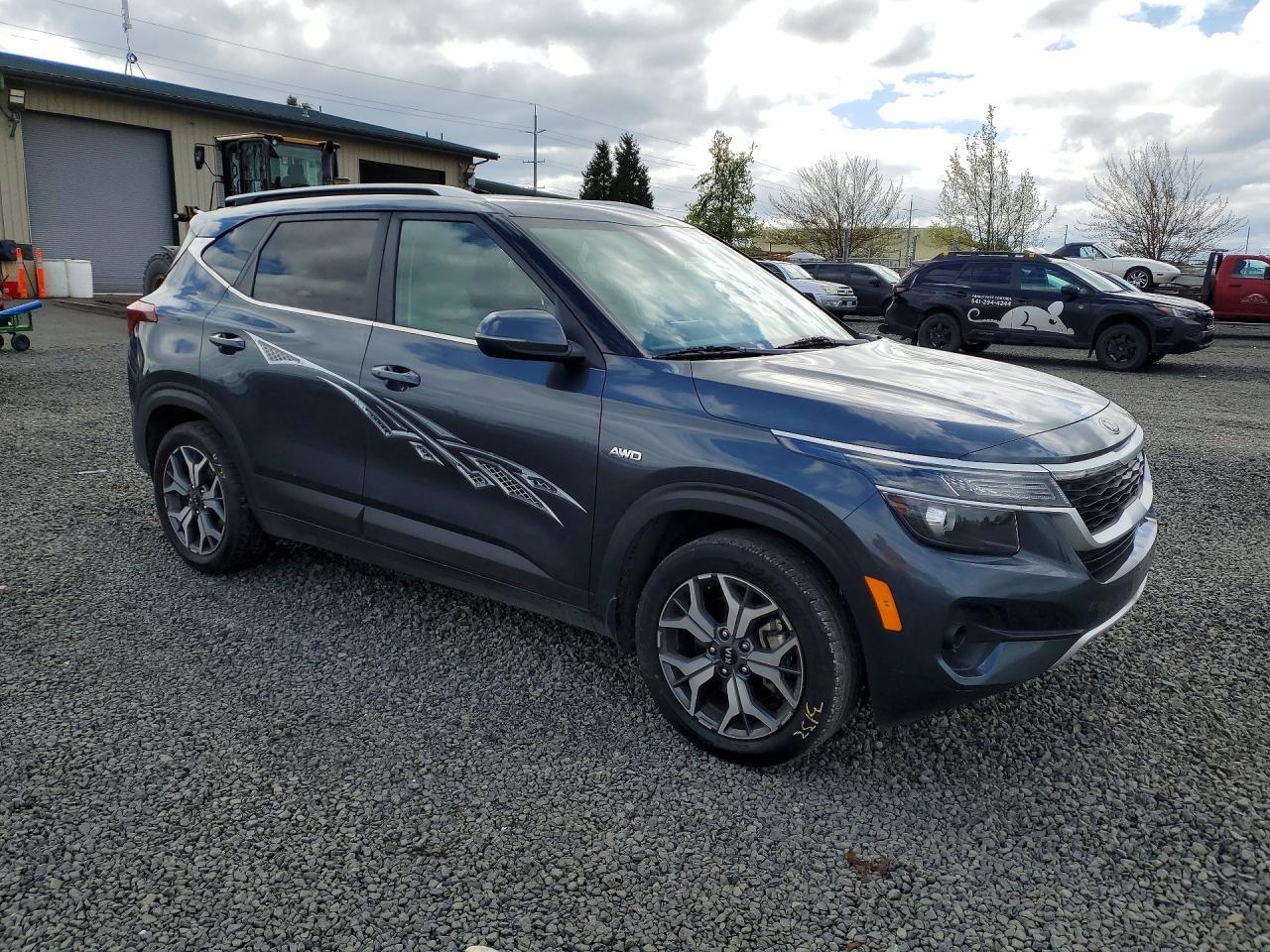 2021 KIA SELTOS