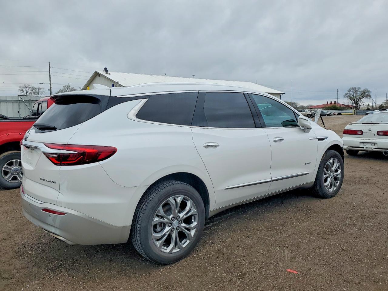 2018 BUICK ENCLAVE AVENIR