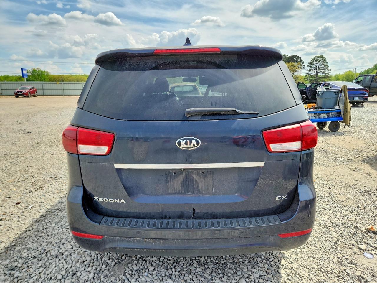2015 KIA SEDONA