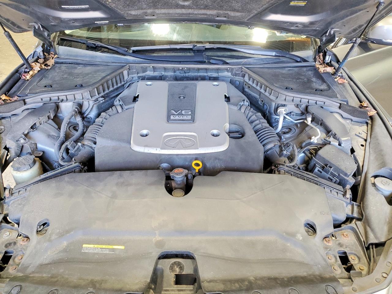2015 INFINITI Q50