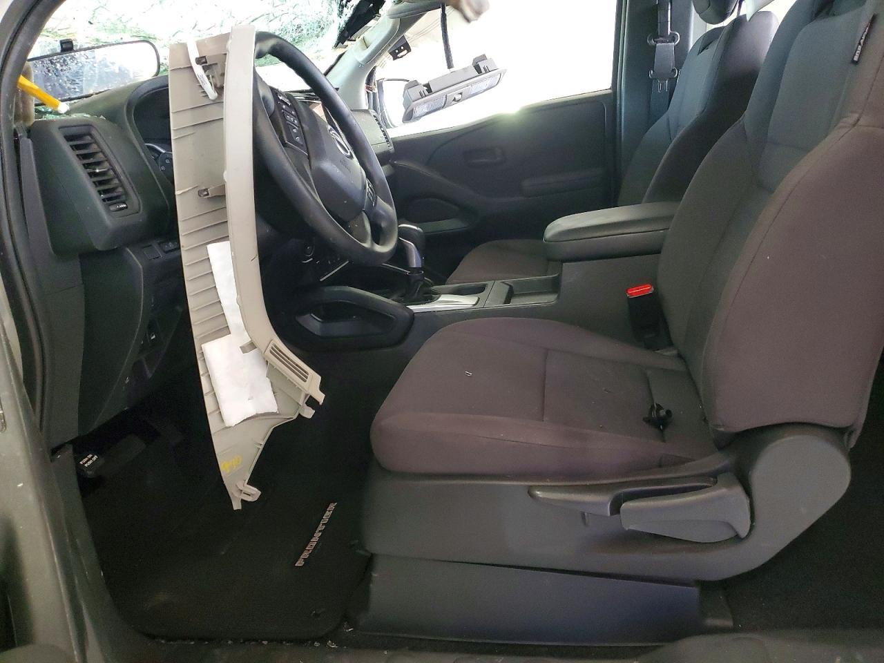 2024 NISSAN Frontier