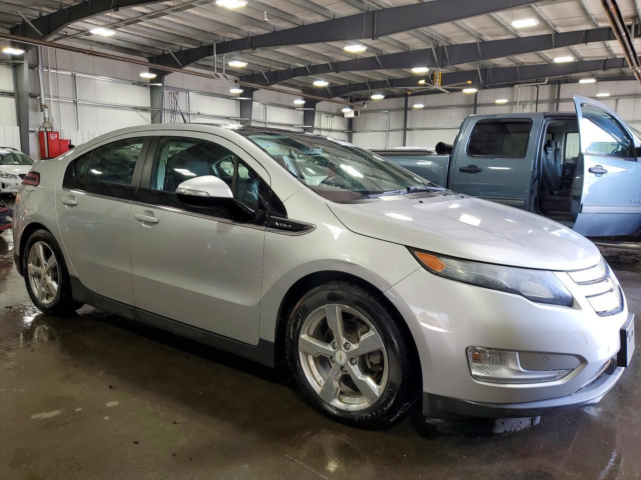 2011 CHEVROLET VOLT