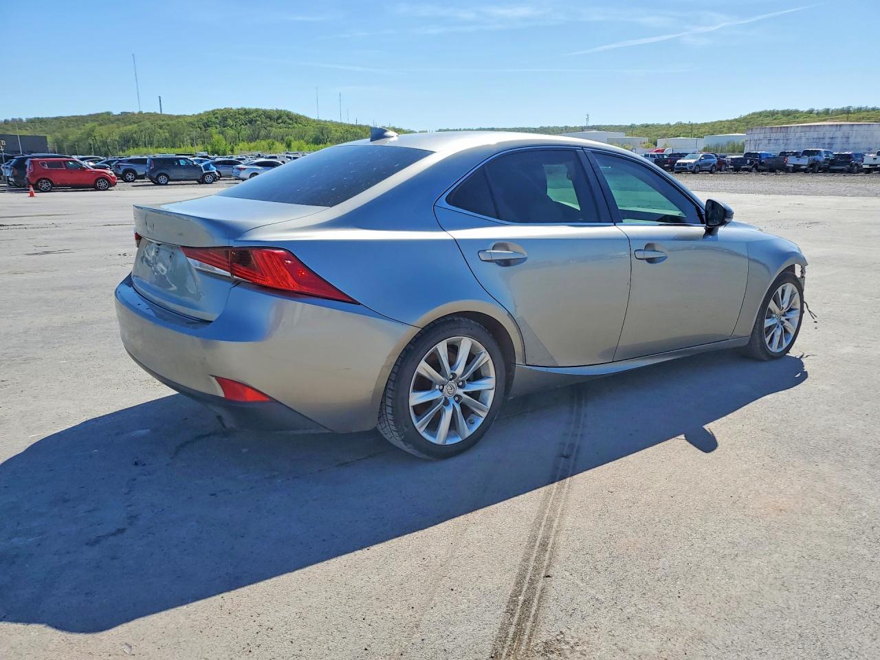 2016 LEXUS IS 200t