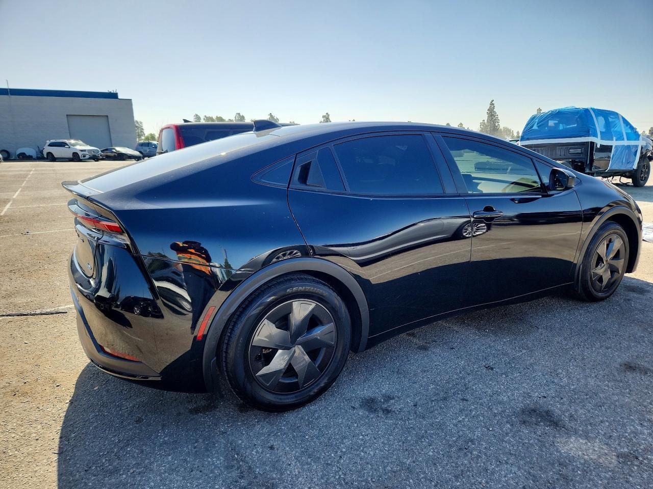 2024 TOYOTA PRIUS