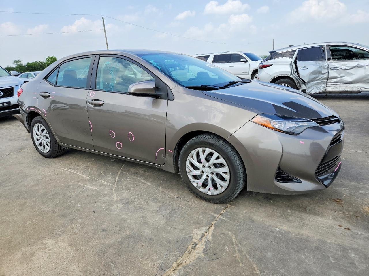 2017 TOYOTA COROLLA