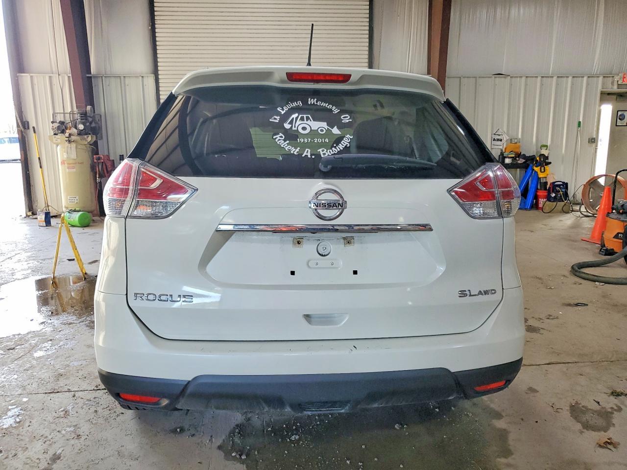 2015 NISSAN ROGUE