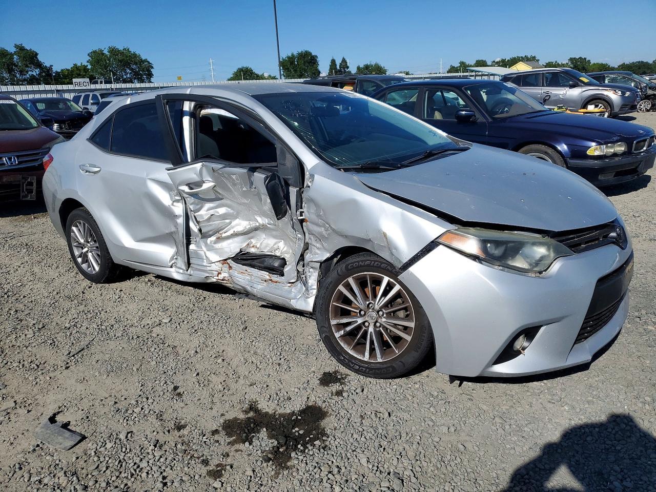 2015 TOYOTA COROLLA