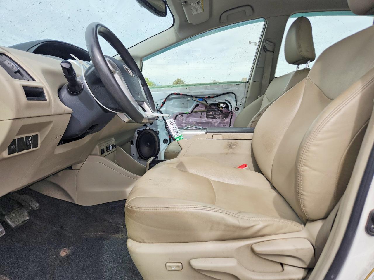 2012 TOYOTA PRIUS V
