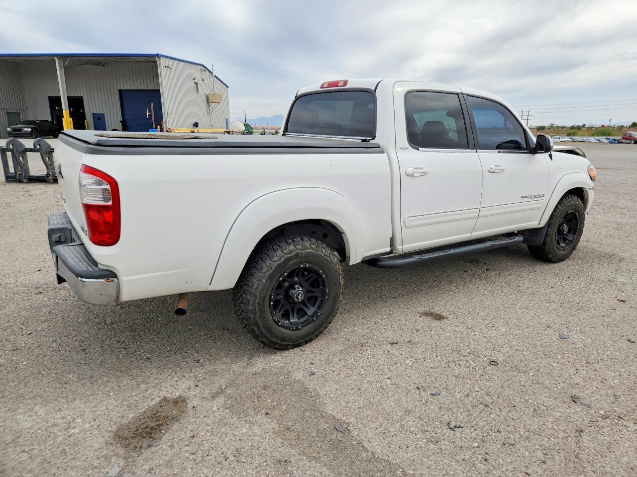 2005 TOYOTA TUNDRA