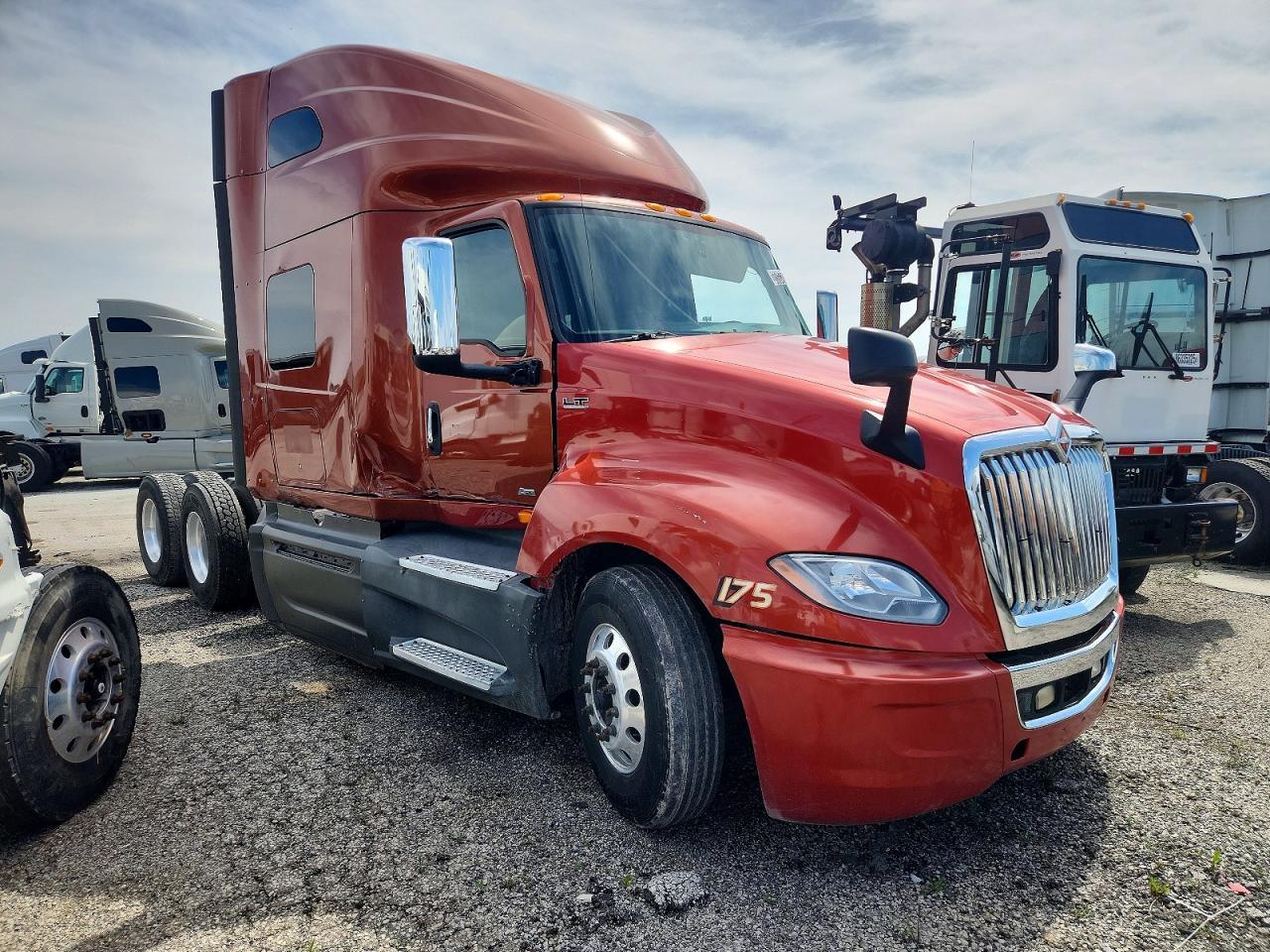 2019 INTERNATIONAL LT