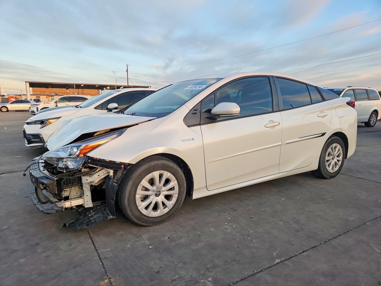 2022 TOYOTA PRIUS