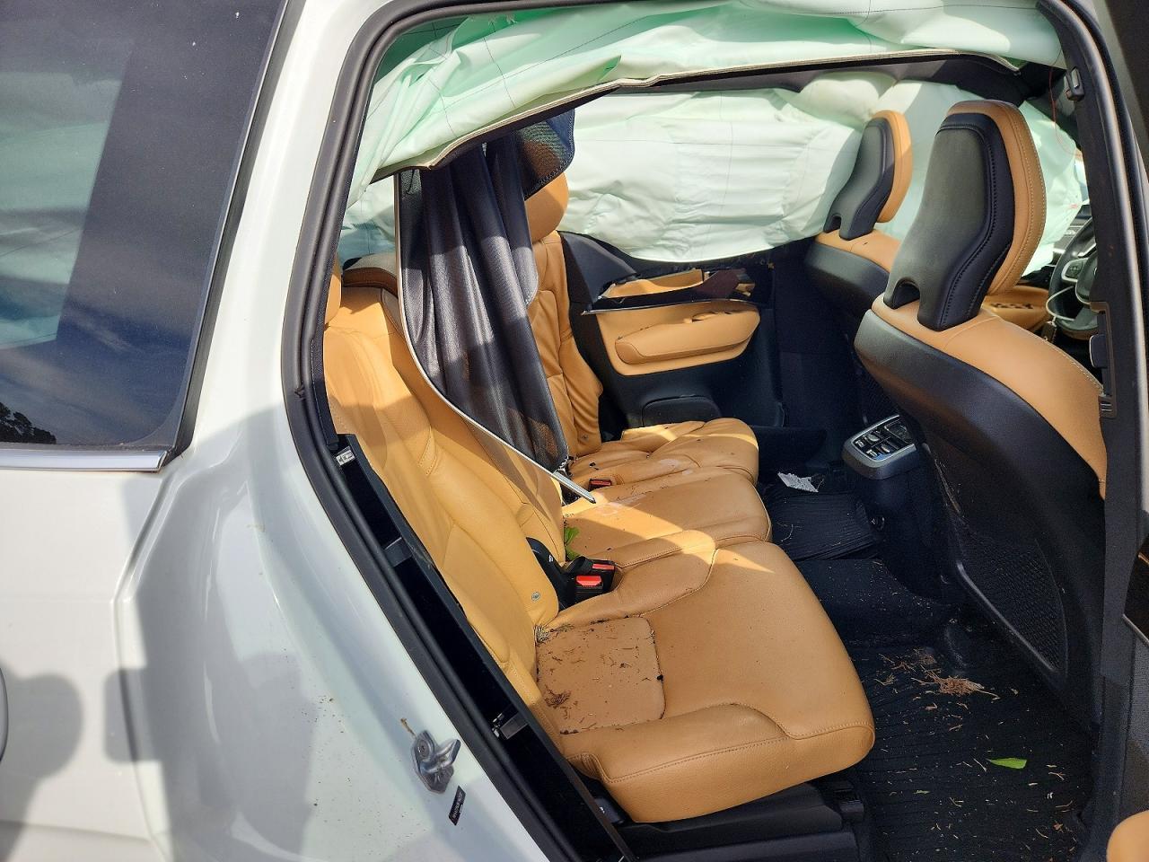 2019 VOLVO XC90