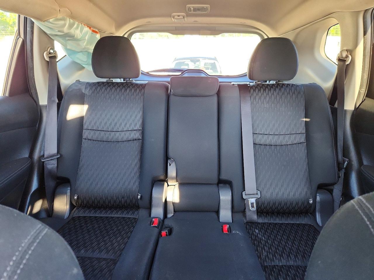 2017 NISSAN ROGUE
