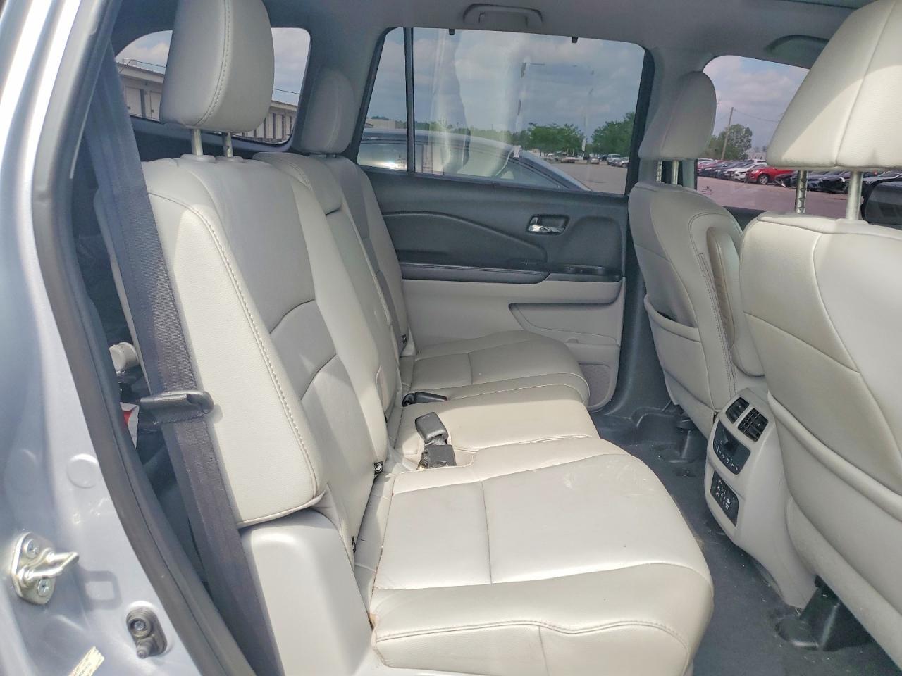 2016 HONDA PILOT