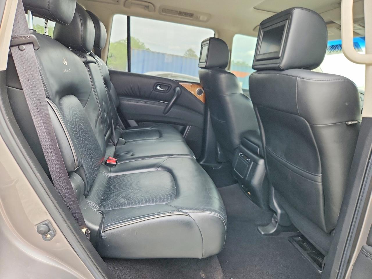 2011 INFINITI QX56