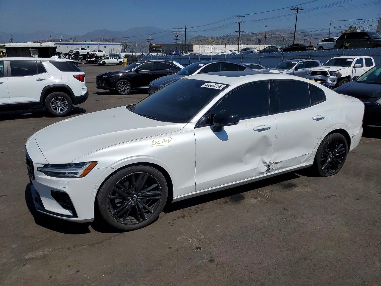 2024 VOLVO S60