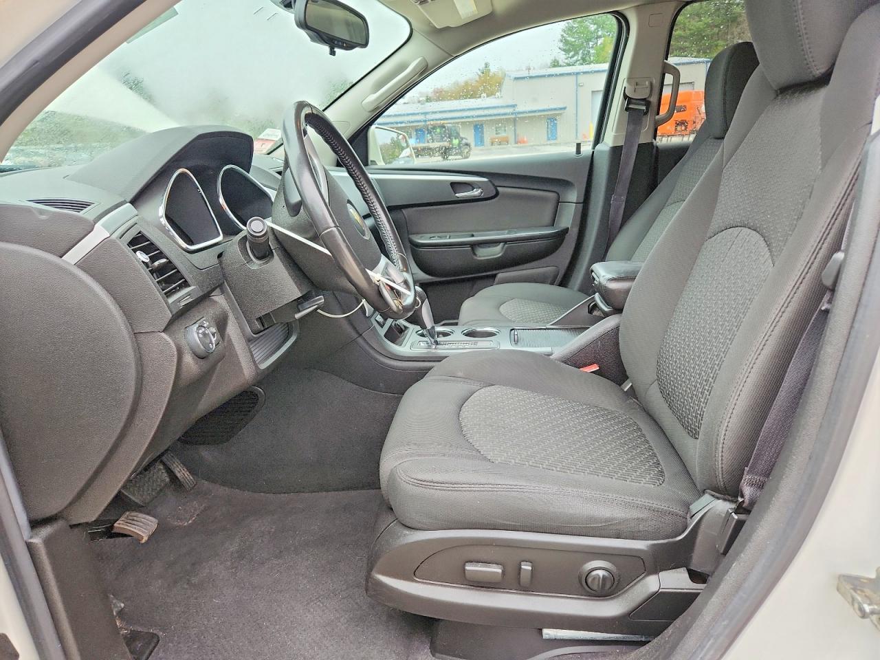 2011 CHEVROLET TRAVERSE