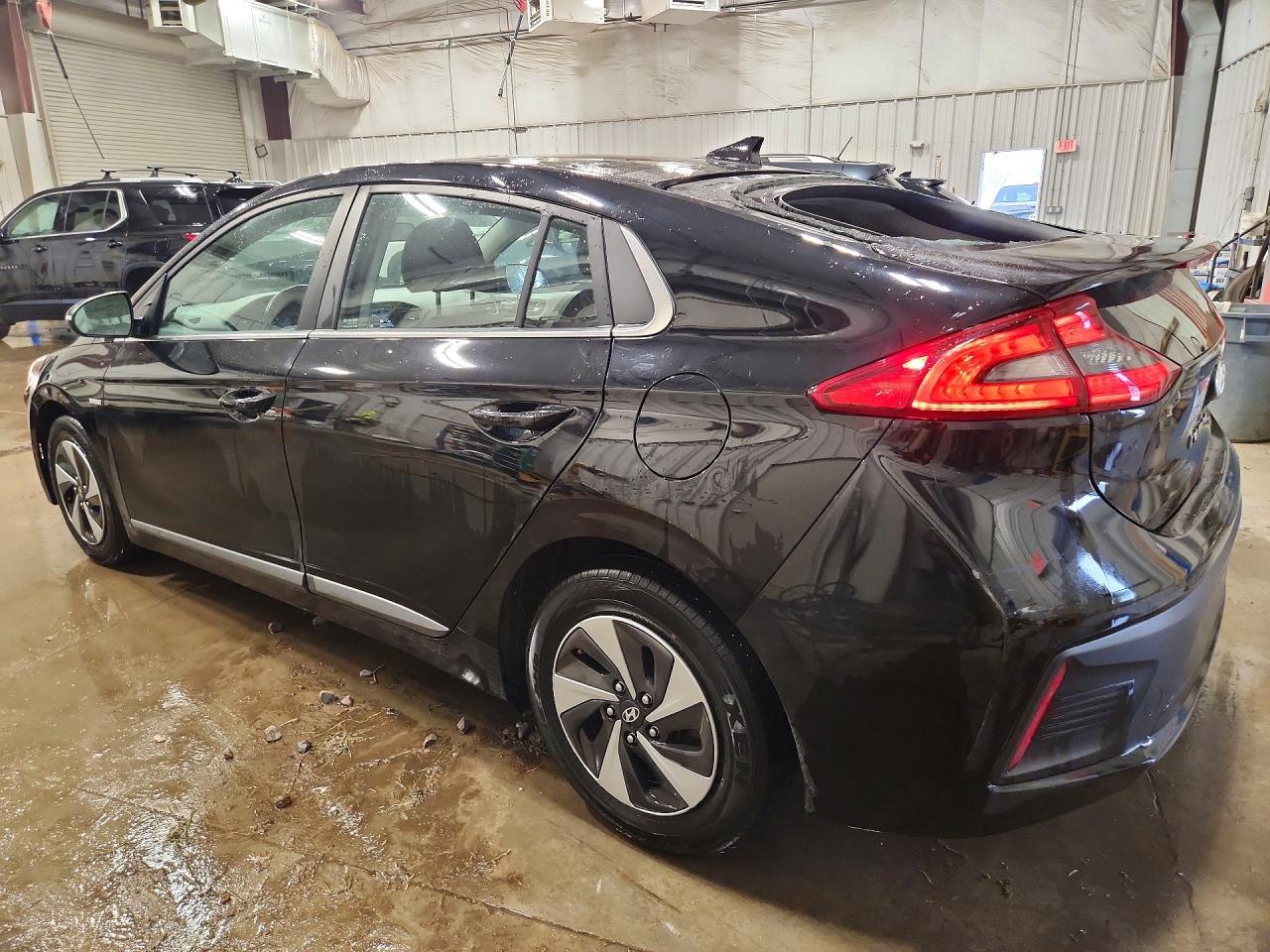 2017 HYUNDAI Ioniq