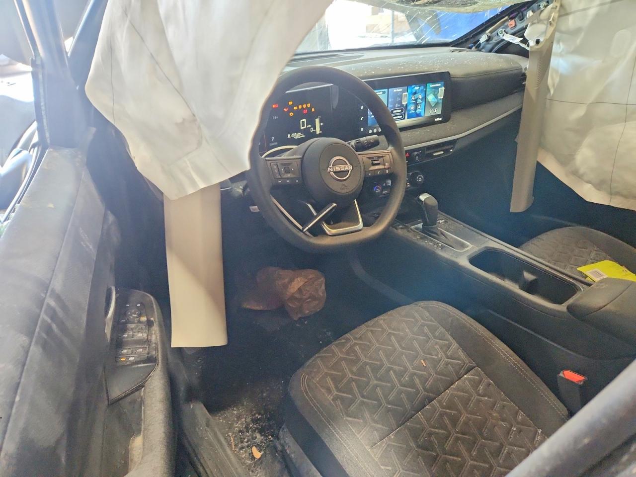 2026 NISSAN KICKS