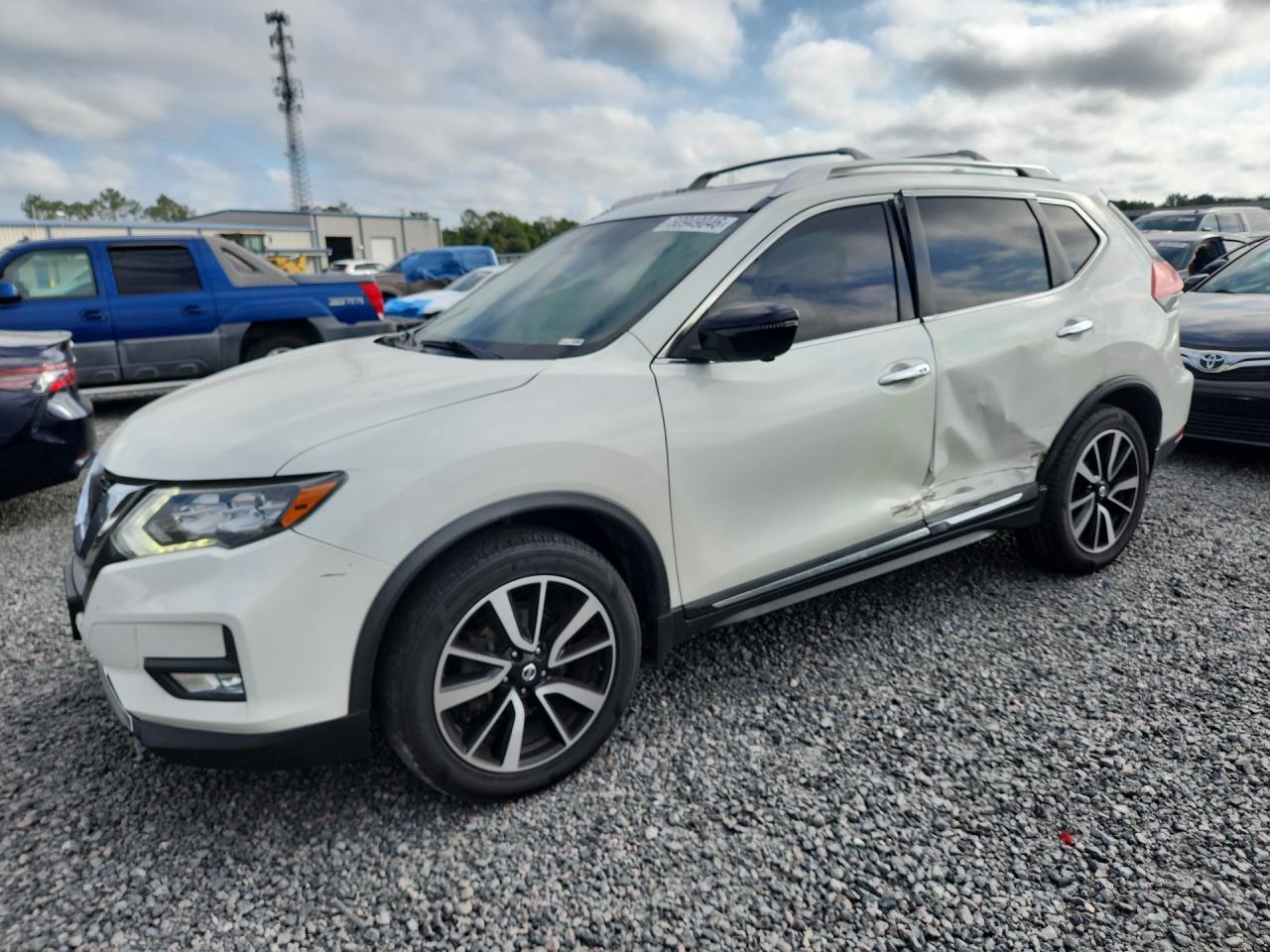 2018 NISSAN ROGUE