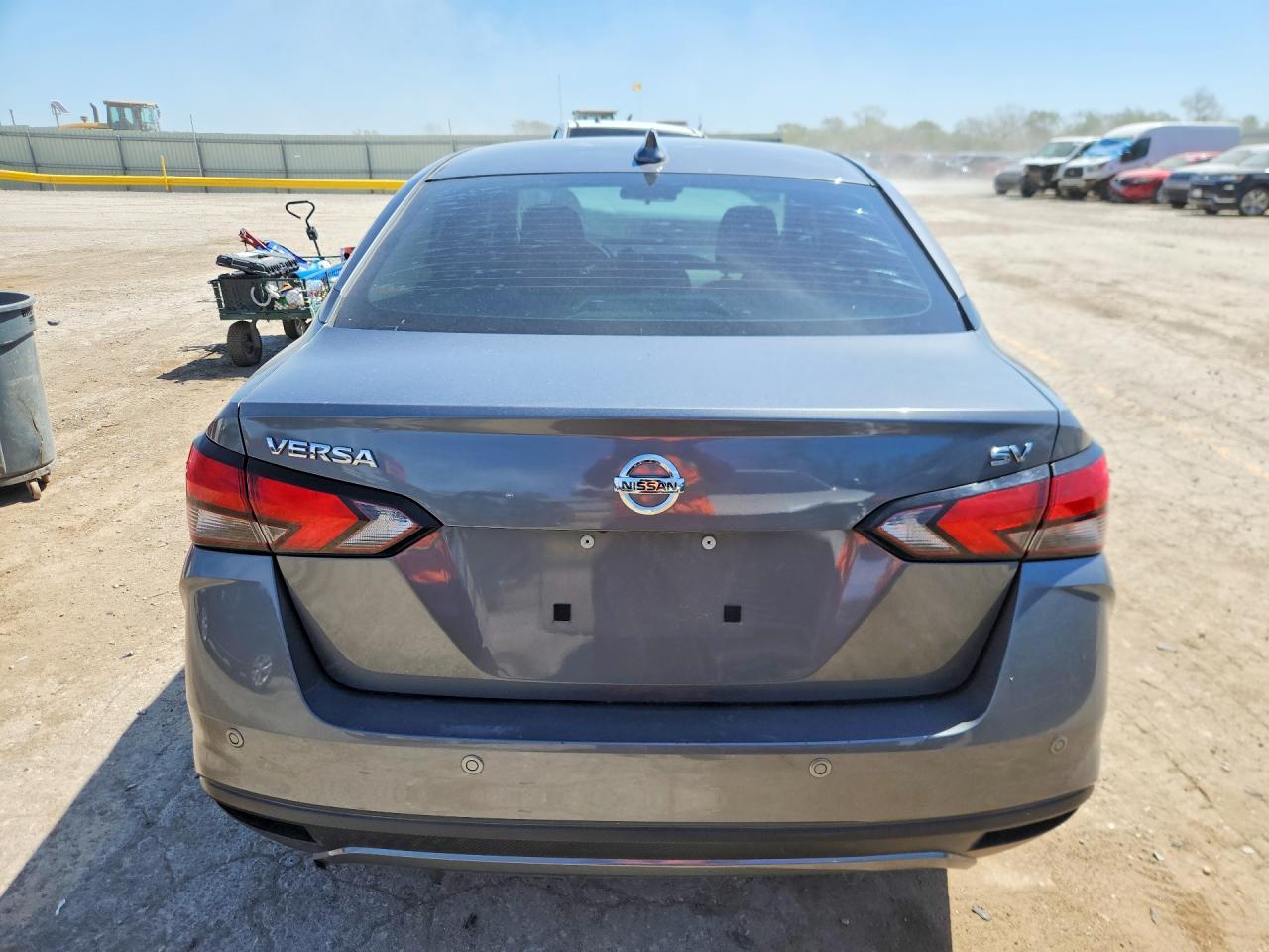 2020 NISSAN VERSA