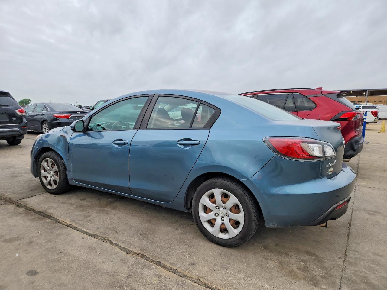 2010 MAZDA 3