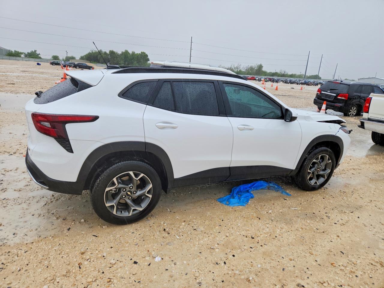 2025 CHEVROLET TRAX