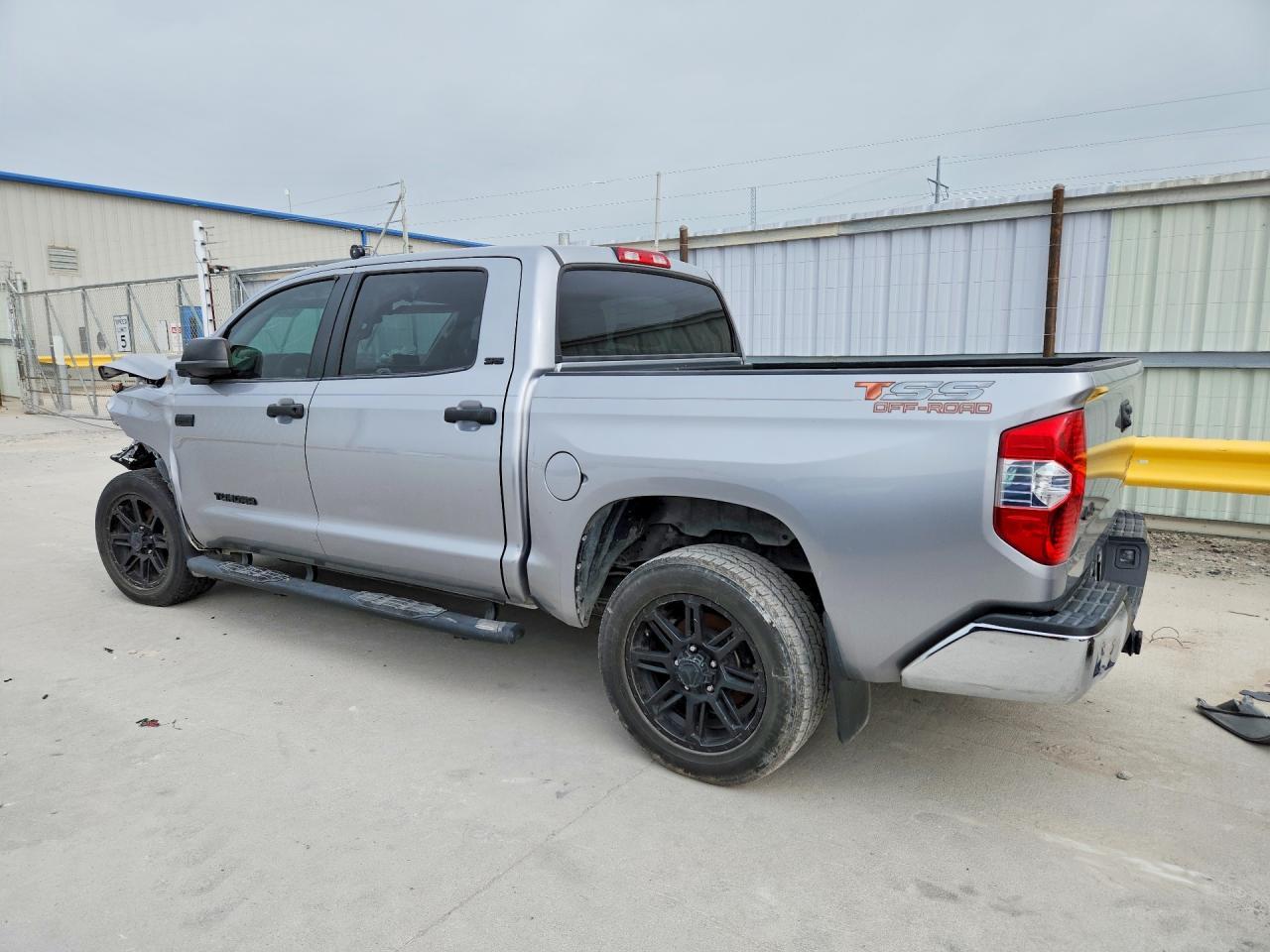 2019 TOYOTA TUNDRA