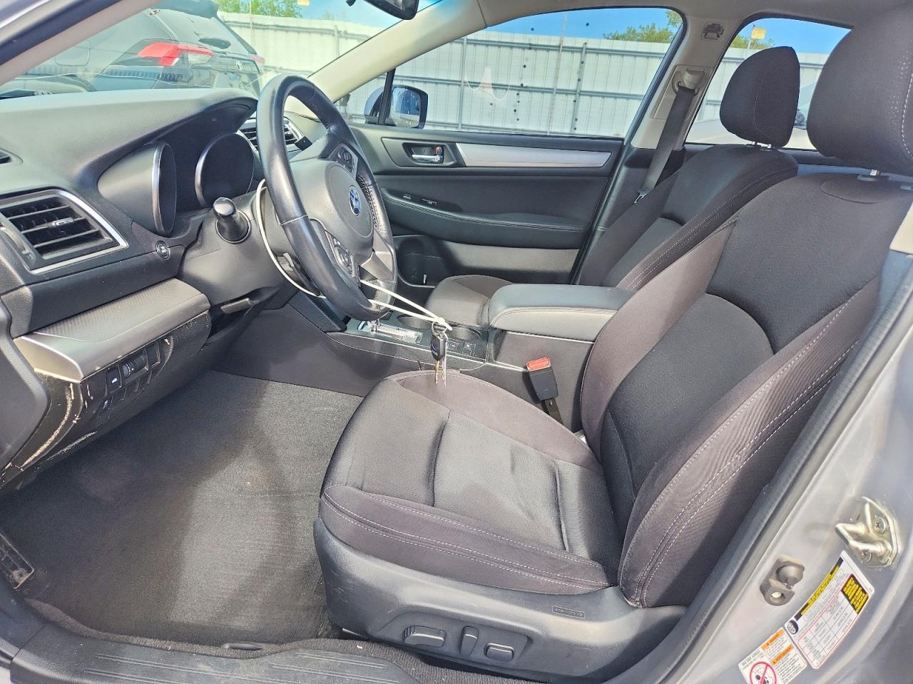 2016 SUBARU Legacy